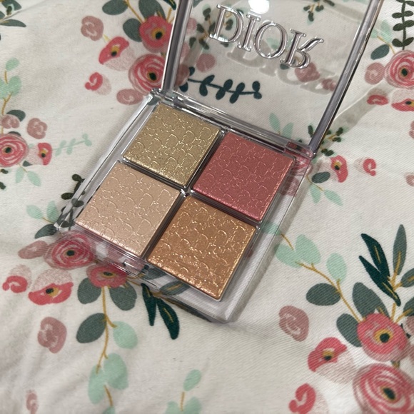 DIOR BACKSTAGE GLOW FACE PALETTE - 004 ROSE GOLD Limited Edition - Picture 8 of 12